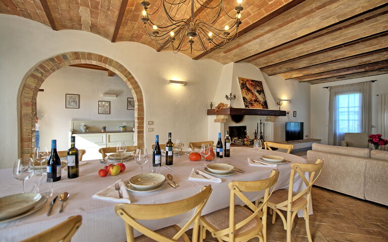Villa Il Caggio: Lunchrum, Vardagsrum