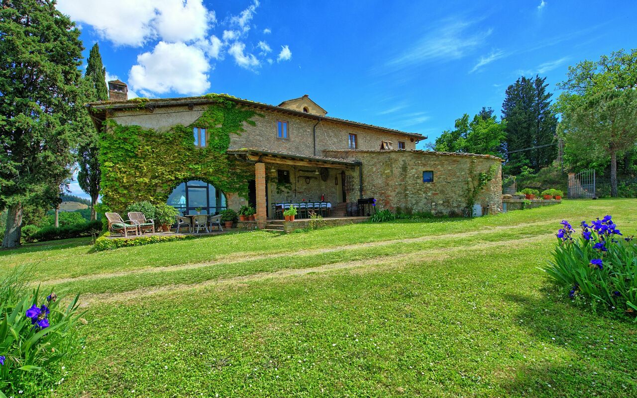 Maggiano: Trädgård, Utomhus