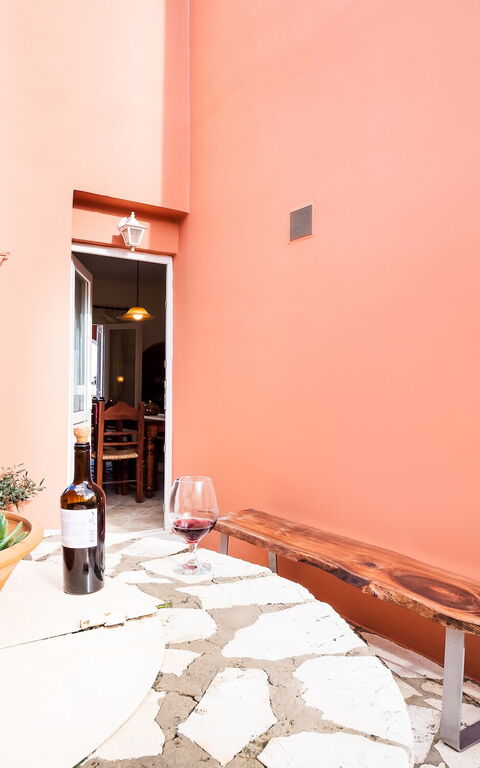 Villa Melodia: Exteriör, Utomhus