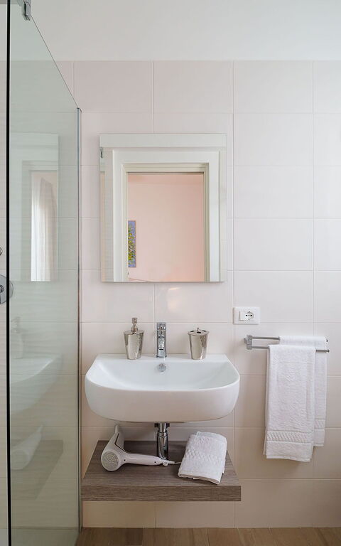 Villa Pietra Del Sole: Badrum