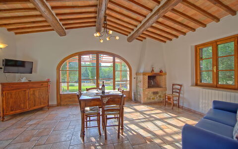 Semesterboende Mulignone 1: Lunchrum, Vardagsrum