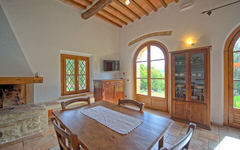 Semesterboende Mulignone 10: Kök, Lunchrum, Vardagsrum