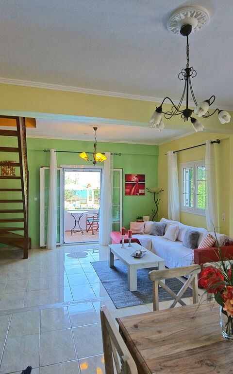 Beachfront Villa Rania: Kök, Lunchrum, Vardagsrum
