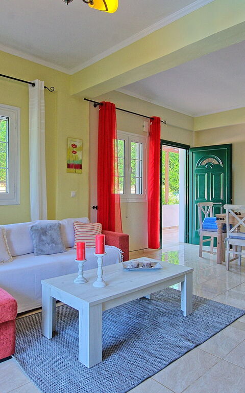 Beachfront Villa Rania: Kök, Lunchrum, Vardagsrum