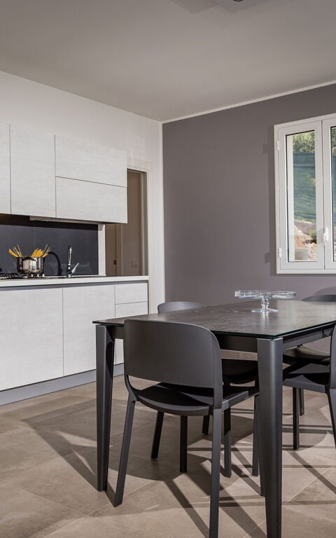 Villa Scire: Kök, Lunchrum