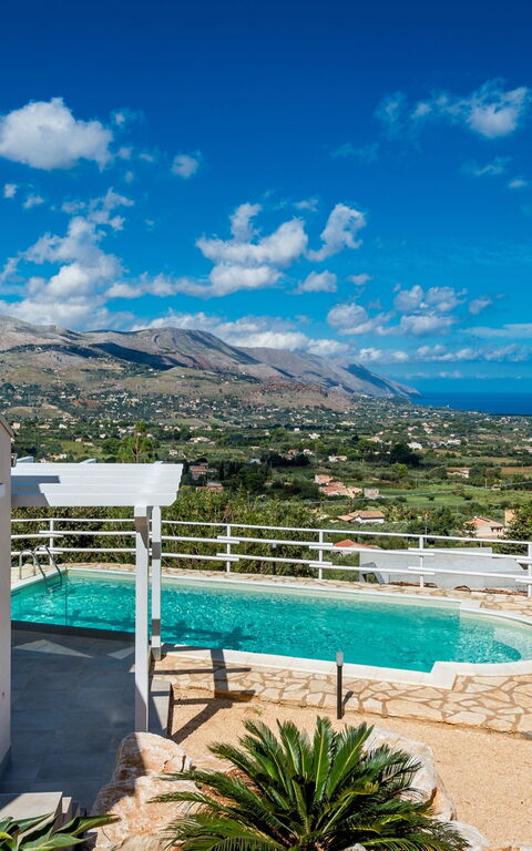 Villa Scire: slå samman