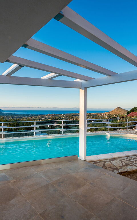 Villa Scire: slå samman, Utomhus