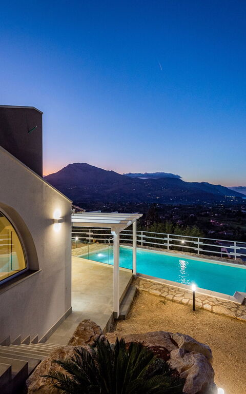 Villa Scire: slå samman