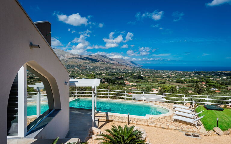 Villa Scire: slå samman