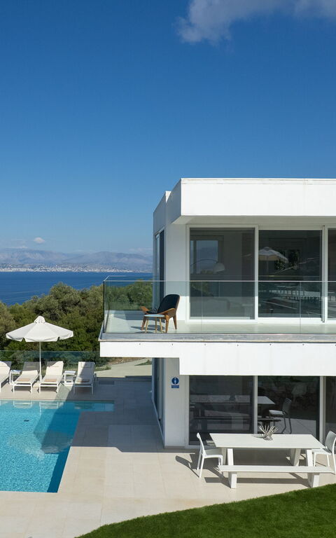 Villa Nafsika: Exteriör, slå samman, Utomhus, Visningar