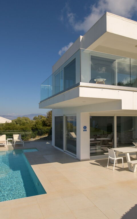 Villa Nafsika: Exteriör, slå samman, Utomhus, Visningar