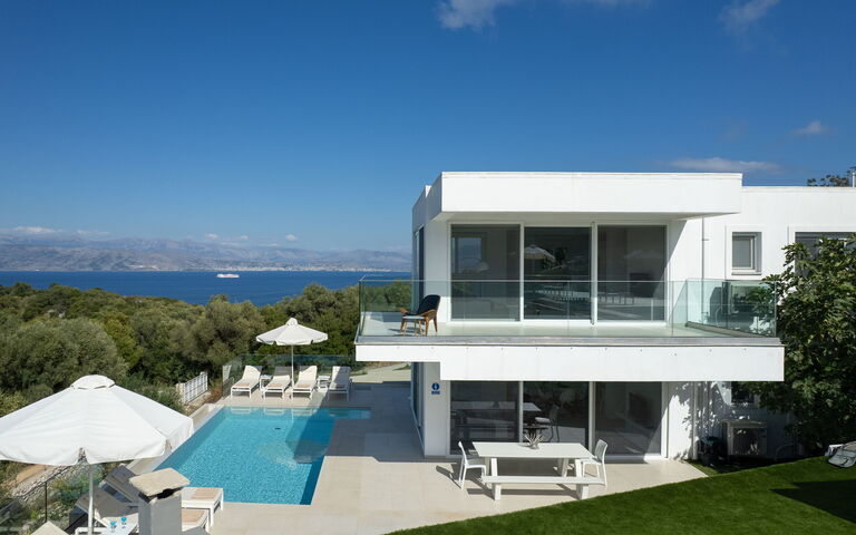 Villa Nafsika: Exteriör, slå samman, Utomhus, Visningar