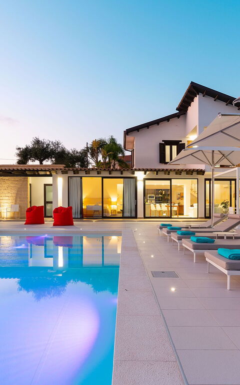 Villa Camemi: slå samman, Sommar, Utomhus