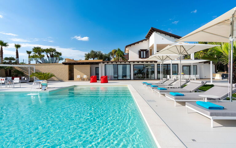 Villa Camemi: Exteriör, slå samman, Sommar, Utomhus