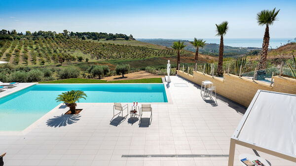 Villa Camemi: slå samman, Sommar, Utomhus, Visningar