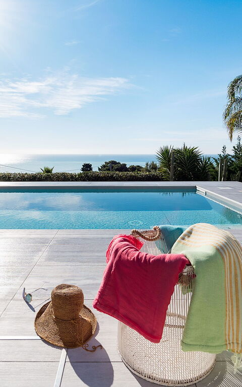 Villa Pales: slå samman, Visningar