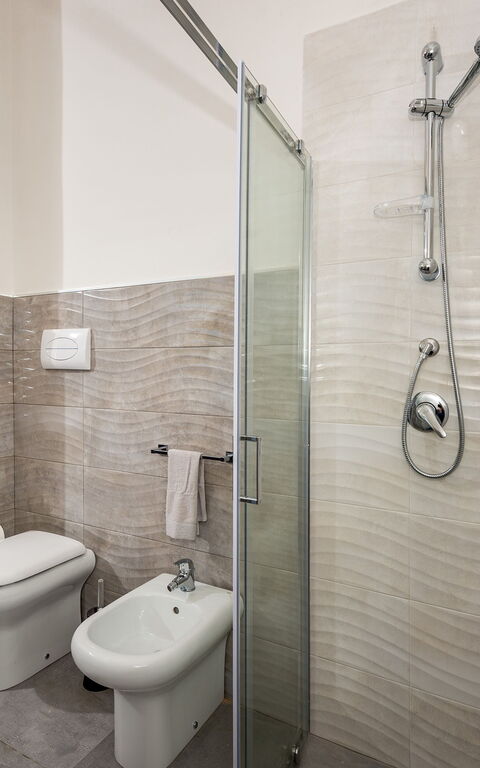 Villa Livreri: Badrum