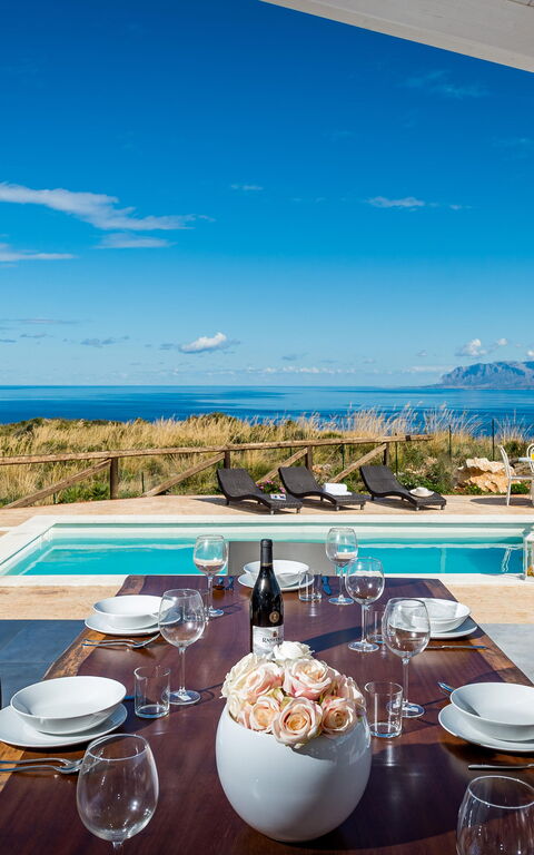 Villa Livreri: Balkong / terrass / uteplats, slå samman, Sommar, Utomhus, Visningar