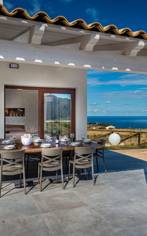 Villa Livreri: Balkong / terrass / uteplats, Utomhus