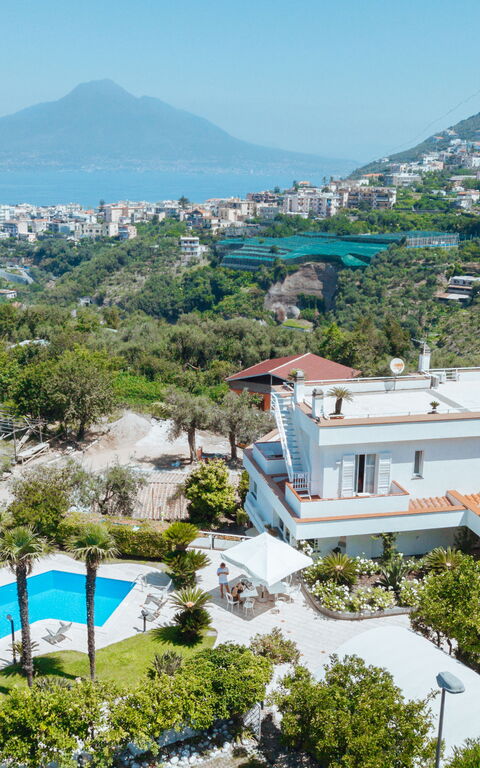 Villa Antonietta: Exteriör, slå samman, Utomhus, Visningar