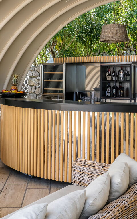 Villa Antonietta: Exteriör, Utomhus