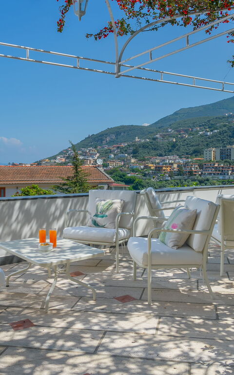 Villa Antonietta: Exteriör, Utomhus, Visningar