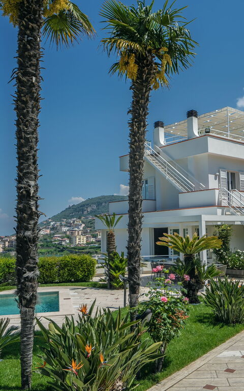 Villa Antonietta: Exteriör, slå samman, Utomhus