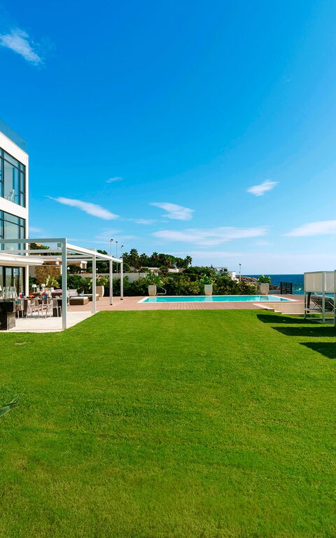 Villa Angelina: Trädgård, Utomhus, Visningar