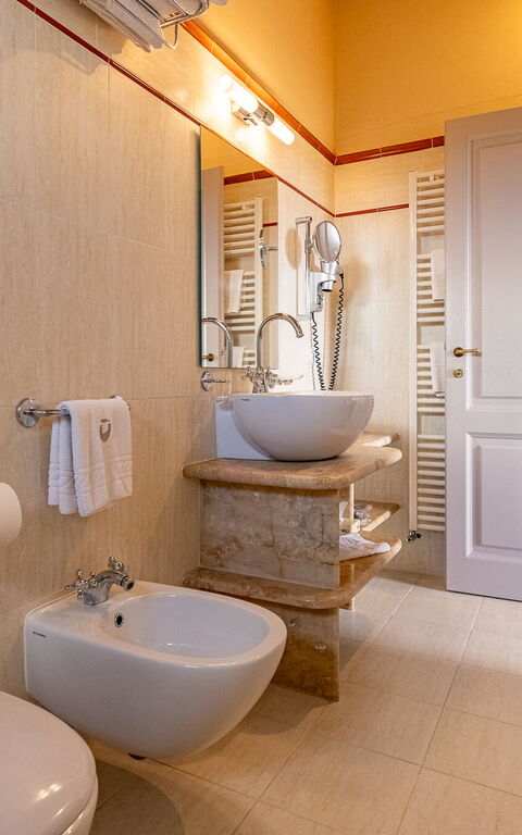 Villa Le Buche: Badrum