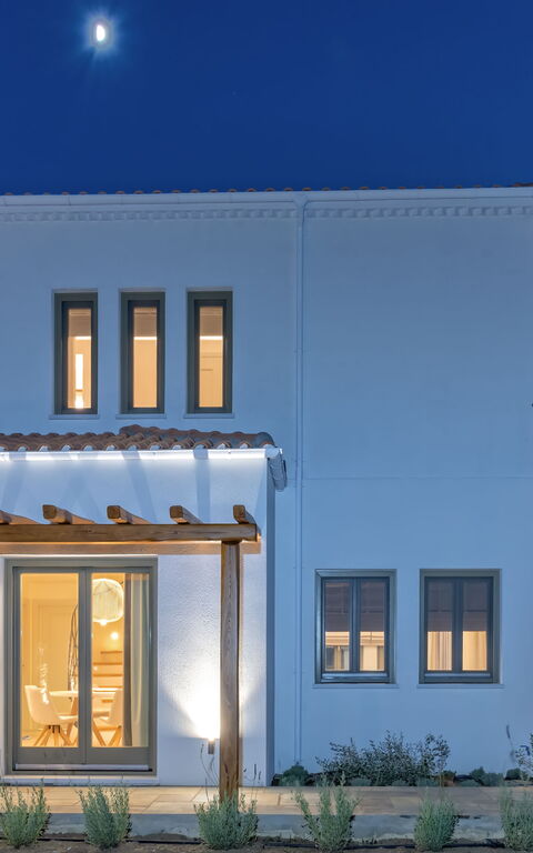 Villa Lyra: Exteriör, Utomhus