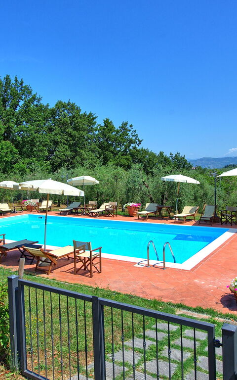 Nicola: slå samman, Utomhus