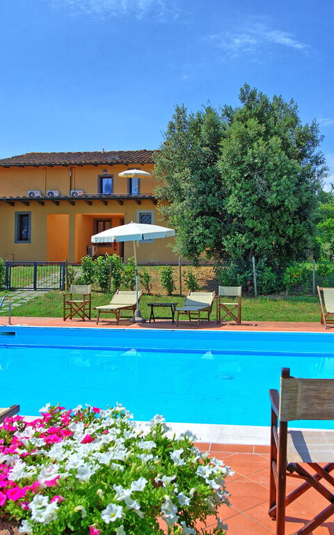 Nicola: slå samman, Sommar, Utomhus