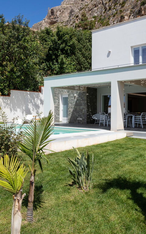 Villa Annalisa: slå samman, Sommar, Trädgård, Utomhus