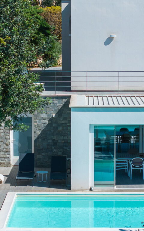 Villa Annalisa: Exteriör, slå samman, Utomhus