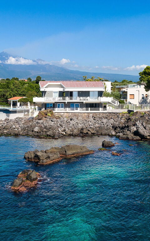 Villa Isabella: Utomhus, Visningar