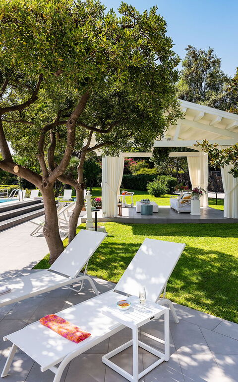 Villa Isabella: Trädgård