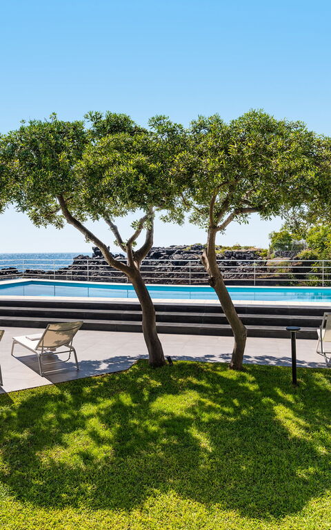 Villa Isabella: slå samman, Trädgård, Utomhus