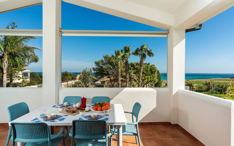 Semesterboende Calantha: Balkong / terrass / uteplats