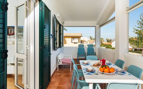 Semesterboende Calantha: Kök, Lunchrum, Vardagsrum