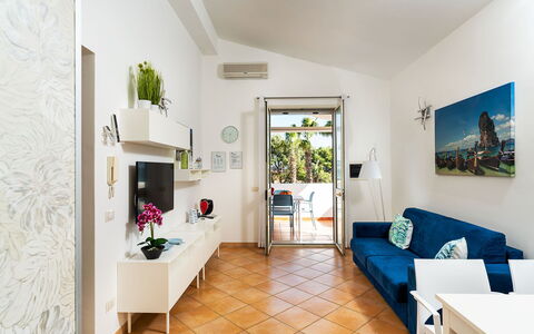 Semesterboende Calantha: Kök, Lunchrum, Vardagsrum