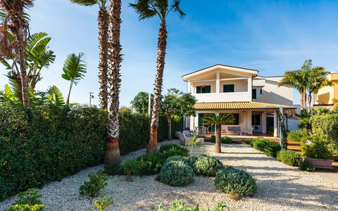 Semesterboende Euthalia: Exteriör, Trädgård, Utomhus