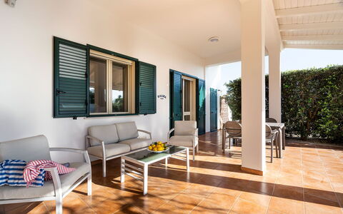 Semesterboende Kalika: Trädgård