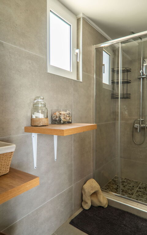 Villa Eftychia: Badrum