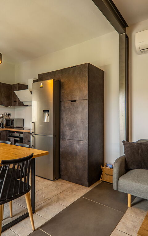 Villa Eftychia: Kök, Lunchrum, Vardagsrum