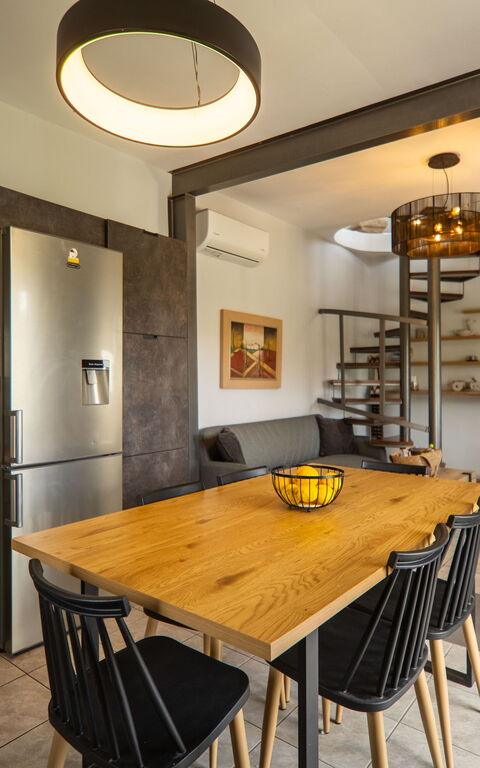 Villa Eftychia: Kök, Lunchrum