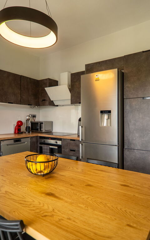 Villa Eftychia: Kök, Lunchrum