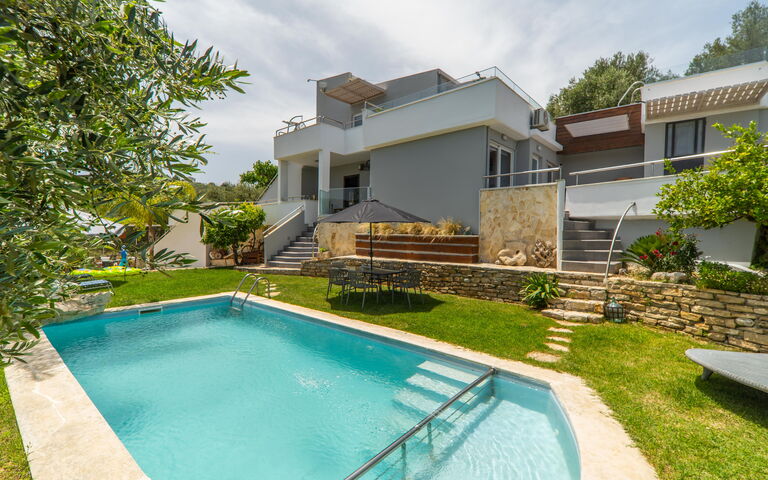 Villa Eftychia: slå samman, Trädgård, Utomhus