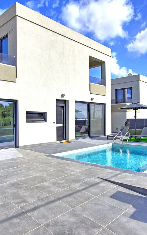 Villa Maripol: Exteriör, slå samman, Trädgård, Utomhus