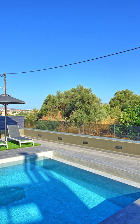 Villa Maripol: slå samman, Trädgård, Utomhus