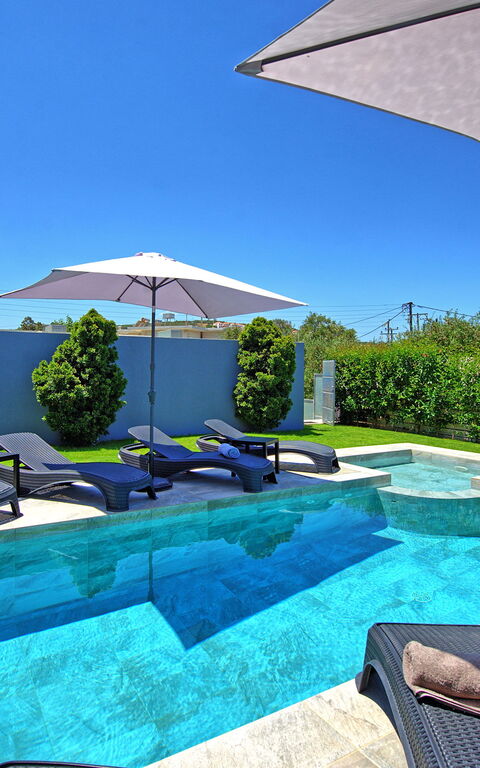 Villa Zaneti: slå samman, Sommar, Utomhus